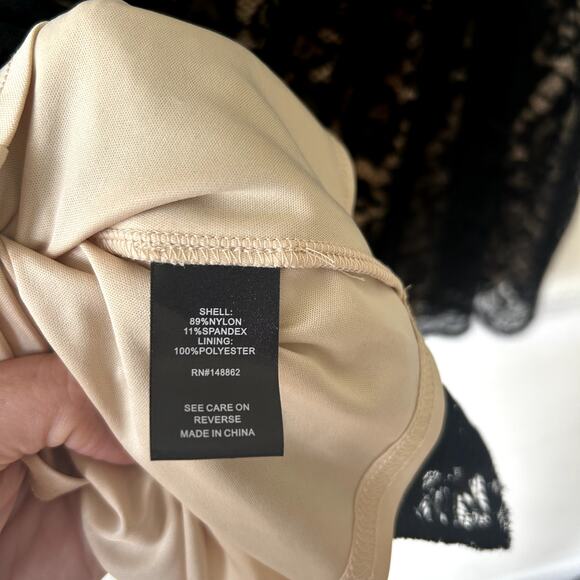 Torrid Black Lace Illusion Neck Skater Dress Size 1X Plus NWT Fit & Flare Party - Picture 8 of 10